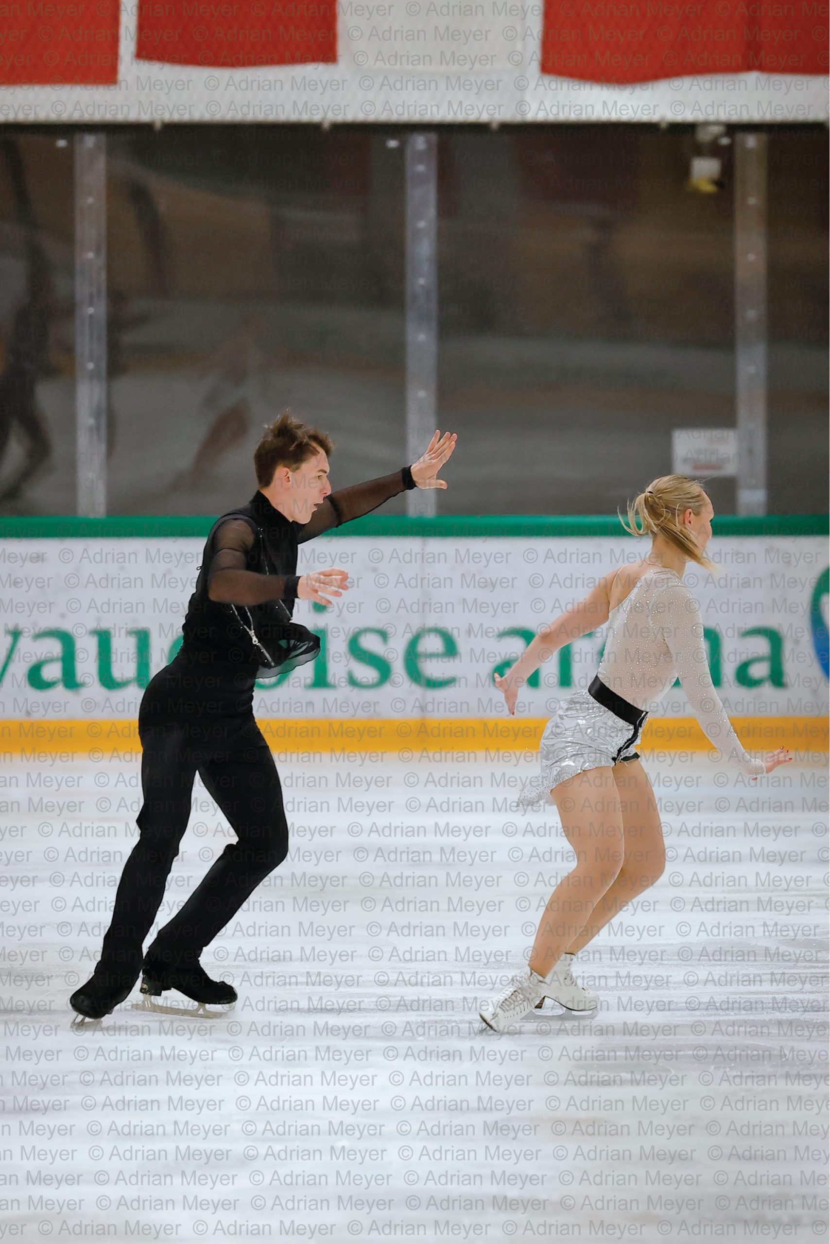 Eliska ZAKOVA / Filip MENCL CZE - Junior Ice Dance - Rhythm Dance at Swiss Ice Skating Open 2025