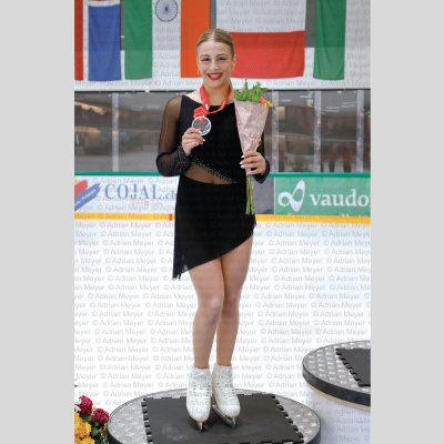 Leandra TZIMPOUKAKIS SUI - Junior Women - Medal Ceremony at Swis [2154]