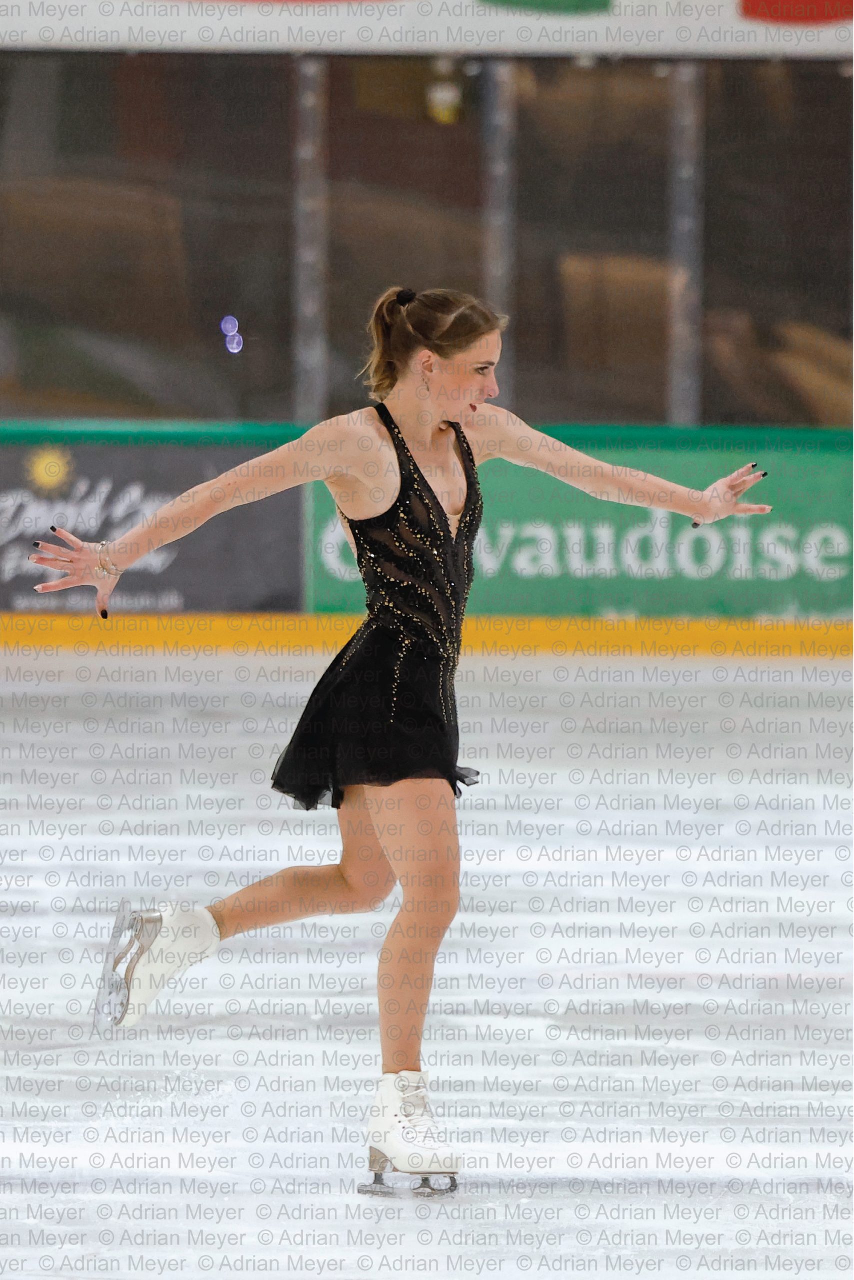 Lea SERNA FRA - Women - Short Program at Swiss Ice Skating Open 2025